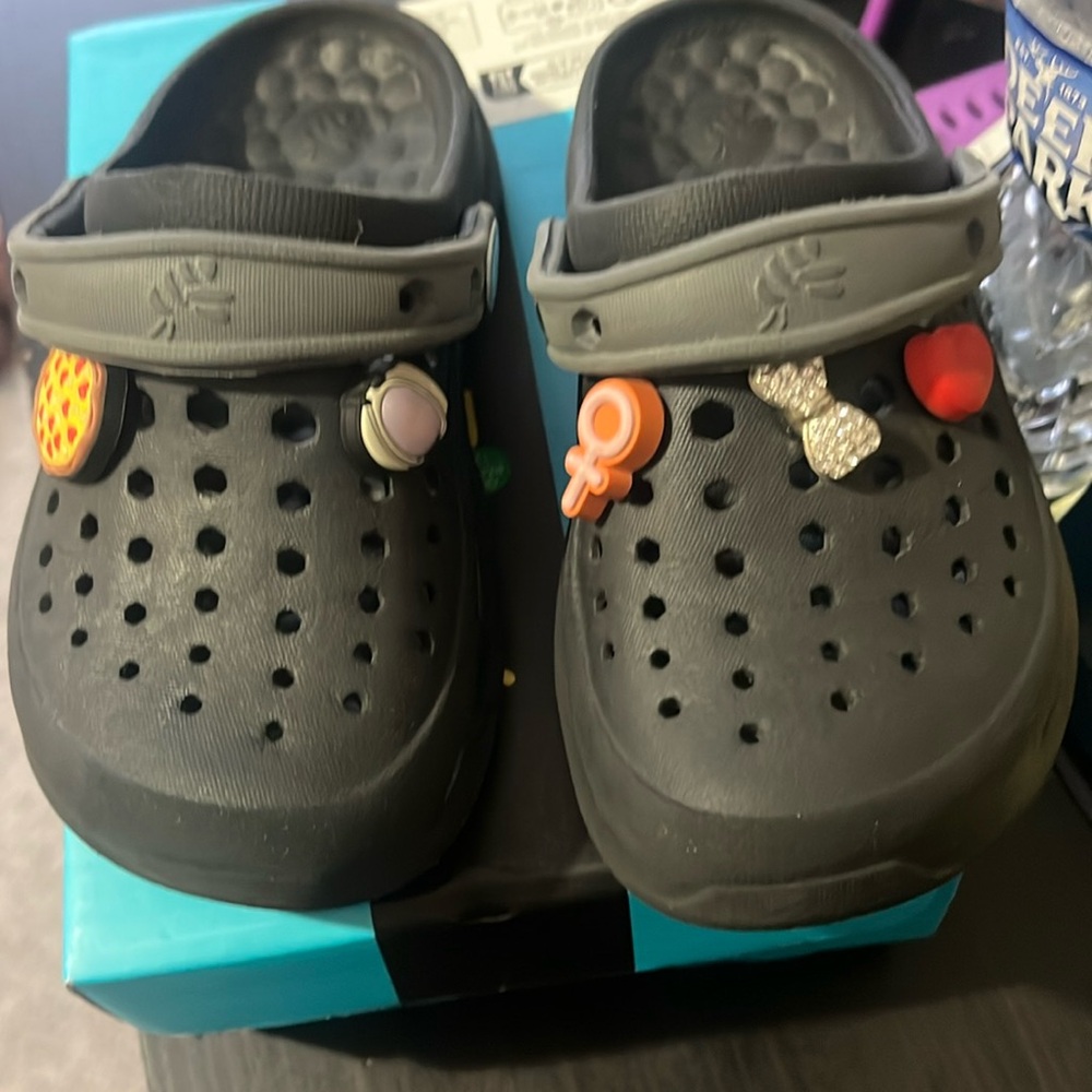 Girl sandals